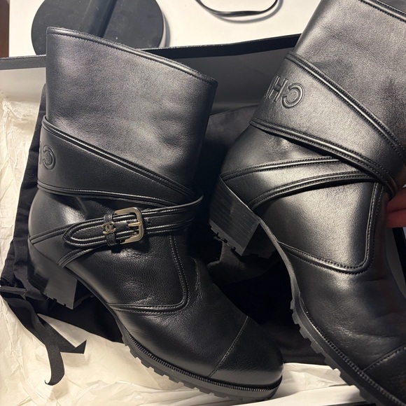 CHANEL 2019 Black Leather Heeled Boots - Picture 3 of 16
